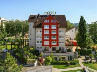 Kirchers Park & Wellnesshotel Kaiserstuhl Garni - Endingen - 0