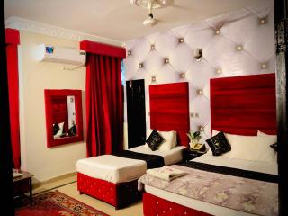 Hotel Royal Grand - Lahore - 4