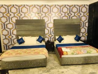 Hotel Royal Grand - Lahore - 7