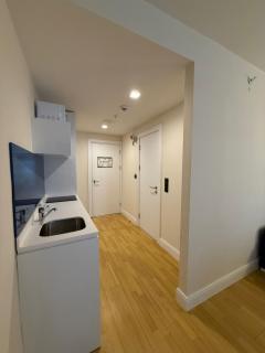 Room number 1805 - 0