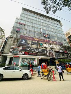 Luxury 2BR Studio 5-Star Hotel Experience - Dhaka - 9