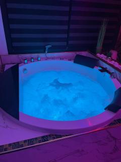 L'Aurore suite de charme, clim jacuzzi, sauna, piscine chauffée cuisine... - Carpentras - 2