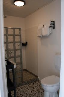 Cozy Forest Cabin, Fenced Garden, Peace & Privacy - 2