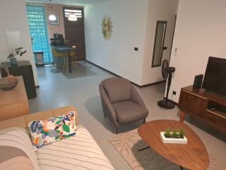 Sous la Canopée Standing - Grand Appartement Cosy- Cuisine équipée - CLIM- WIFI -Terrasse - Rémiré - 7