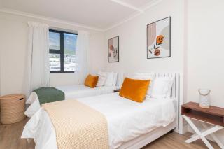 TableMountain Views 2BR Parking Balcony Pool - 1