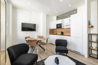 Elegant 2 - Bedroom flat in Cannes - 9