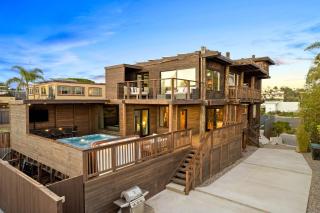 Stunning Bay Views with Pickleball and Hot Tub - San Diego - 2