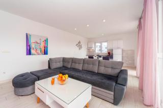 Apartment Deluxe Villa Carlotta - 3