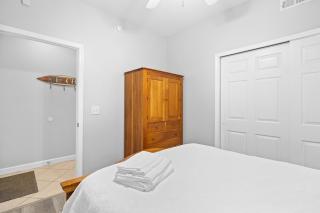 Pier Watch Unit 106-10 beds-6 bedrooms-Sleep14-Golf Cart Allowed - North Myrtle Beach - 4