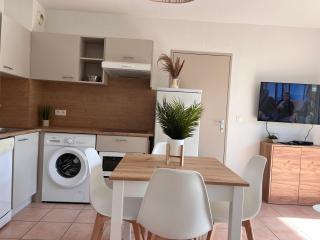 Apparemment RdC climatisé avec piscine, terrasse et parking - App 1502 - Gruissan - 7