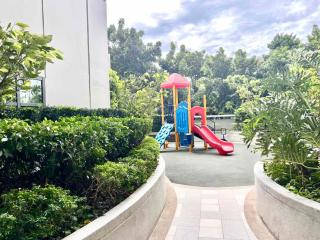 Cozy Home in BGC McKinley B2 - Manila - 9