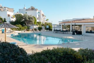 HiddenGems Residences 202 - The LXR Penthouse - Pool & Steps to Beach - Paphos - 5
