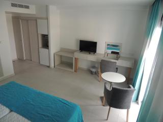 Anesis Hotel - Ayia Napa - 9