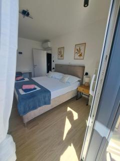 M&M Luxury Apartments - Petrcane - 6