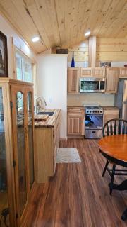 The Woods - Madrone Cabin - Grants Pass - 5