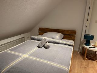 Freundliches City-Apartment mit Balkon & Skyline-Blick - Easy Stay Wuppertal - Wuppertal - 2