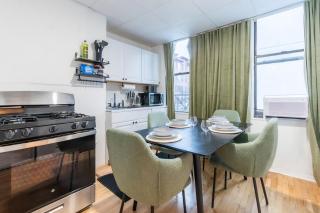City Escape with 2 Baths, 10 beds and We Pay Half Parking for 2 cars, NYC in 15 min - Hoboken - 1