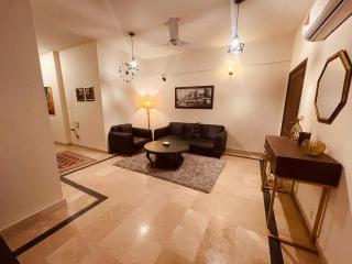Cozy 2BHK Elegant & Peaceful - Islamabad - 9