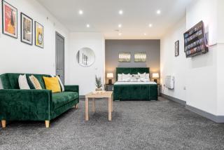 ROOMS NEAR ME - All amenities, private access entire place, kitchen & washroom, smart tv, parking nearby - 0