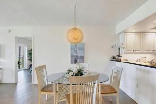 Luxury Beachfront Retreat on Longboat Key - Longboat Key - 6