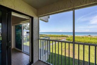 Luxury Beachfront Retreat on Longboat Key - 2