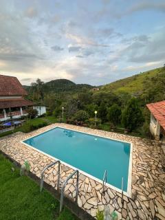 Casa Cinematografica com Piscina Area Gourmet Sauna Lago Espaco de Festa - Juiz de Fora - 4