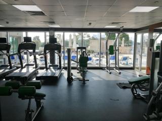 Stunning, large 2BD full golf-course and lake view - 2