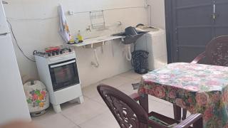 Suíte Casa Central Garagem Hatch - 4