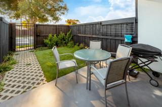 Modern 2 Bed City-Fringe - Carpark and Courtyard - Christchurch - 7