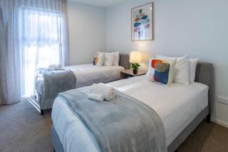 Modern 2 Bed City-Fringe - Carpark and Courtyard - 5