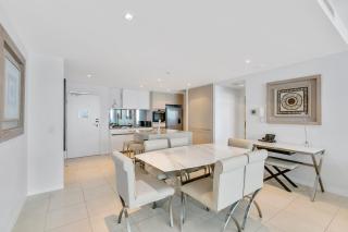 Soul on the Esplanade - HR Surfers Paradise - 2