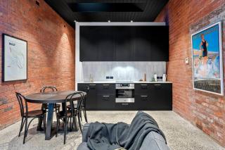 The Milliner on Elizabeth - Geelong West - 2
