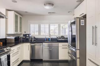 Lagoon Living Offsite and Family Retreat! - San Mateo - 7