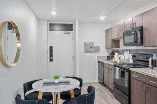Modern Stay Comfort-Free Parking - Cincinnati - 8