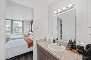 Modern Stay Comfort-Free Parking - 2