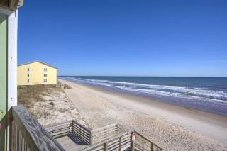 Surf City Getaway - Pool & Ocean Views Villa - Surf City - 0