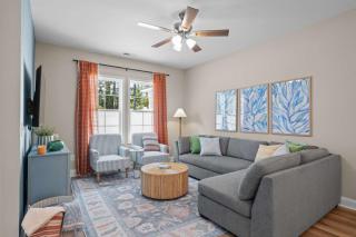 Modern Retreat Minutes to Emerald Isle Beach Villa - Cedar Point - 4