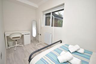 Comfortable bedrooms in Kingston - Kingston upon Thames - 6