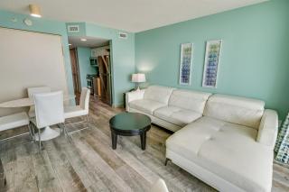 New Modern, Direct Oceanfront, Boardwalk, Views! - Myrtle Beach - 7