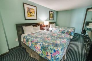 New Modern, Direct Oceanfront, Boardwalk, Views! - Myrtle Beach - 4