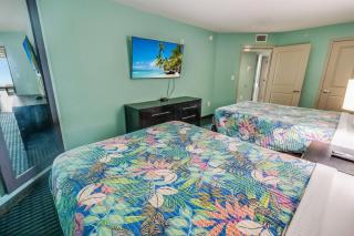 New Modern, Direct Oceanfront, Boardwalk, Views! - Myrtle Beach - 3