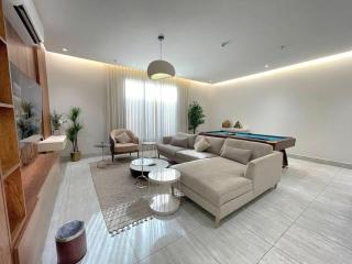 Silkhaus Luxe Outdoor Jacuzzi Private Theater - 6