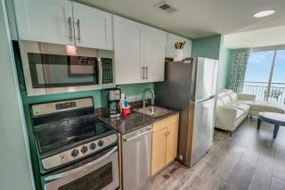 New Modern, Direct Oceanfront, Boardwalk, Views! - Myrtle Beach - 1