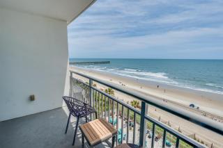 New Modern, Direct Oceanfront, Boardwalk, Views! - Myrtle Beach - 6