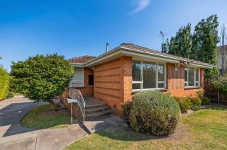 Bright 2B Coastal Getaway Steps From Beach - Melbourne - 0