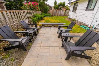 Cozy Cove Cottage - Seaside - 8