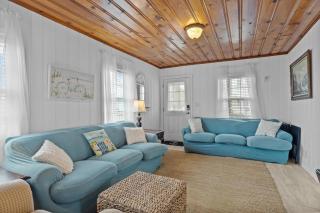 The Saltbox home - Atlantic Beach - 1