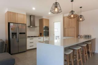 Mandel on High - Echuca Holiday Homes - Echuca - 7