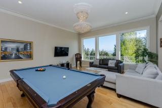 Luxury Rainbow House with Pool Table, Oceanview - Nanaimo - 8