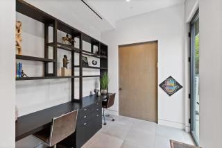 The Modern Luxe Retreat! - Tarzana - 6